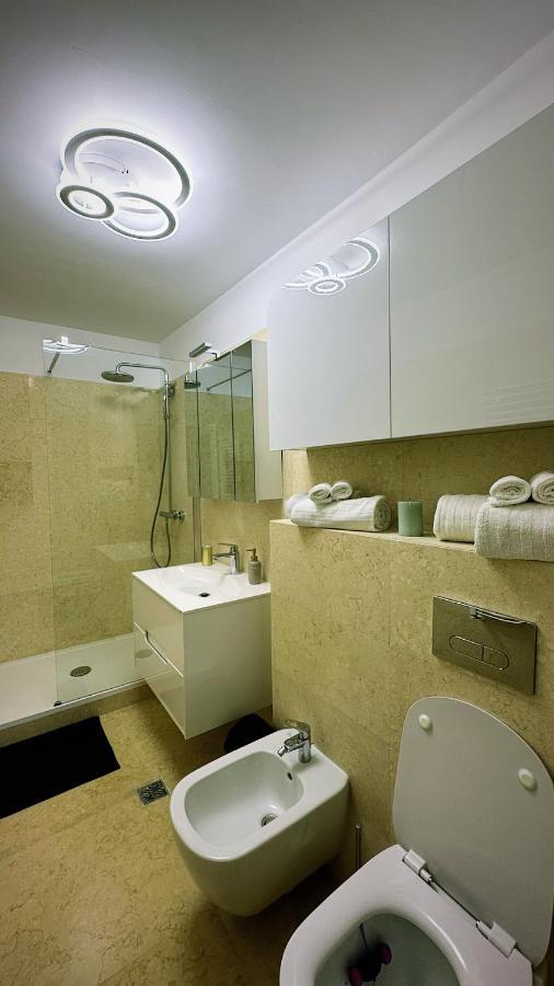 Scandinavia Apartment 1 Piatra Neamt Luaran gambar